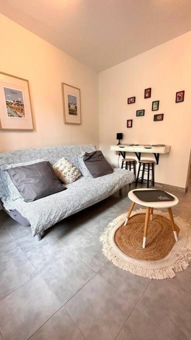 Studio En Ville Невер Экстерьер фото